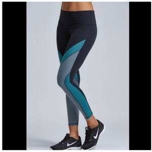 Noli Black Gray Blue‎ Leggings Size Small